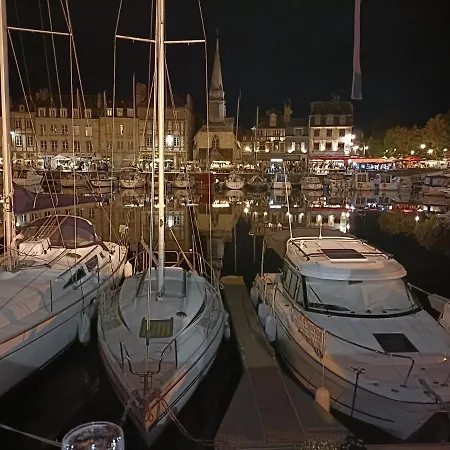 Le Coeur Du Centre Historique Refait A Neuf