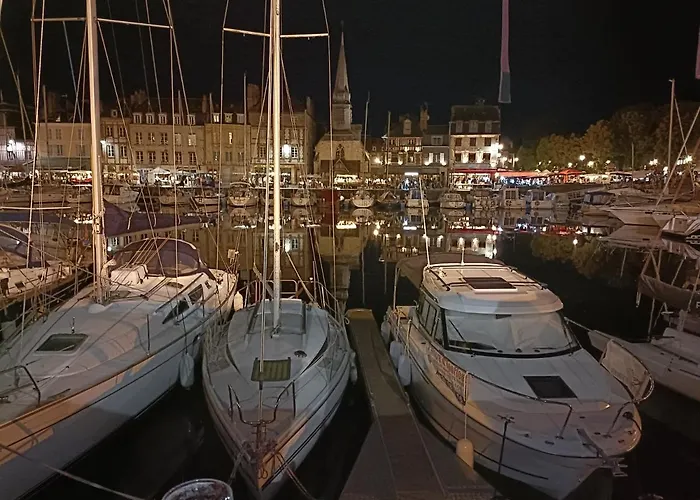 Le Coeur Du Centre Historique Refait A Neuf