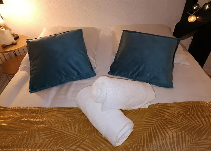 Le Coeur Du Centre Historique Refait A Neuf Апартаменты